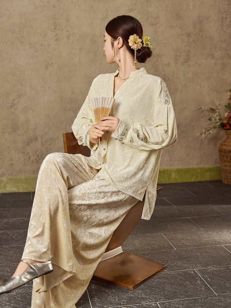 Yailla New Chinese Style High-End Beaded Velvet Shirt Autumn New Arrival Versatile Cardigan Fashionable Top Elegant and Noble Chinese Style for Women Niche Design Tang Coat Suit - Image 3